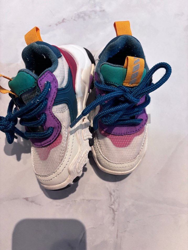 Kız bebek spor ayakkabı - Görsel 3