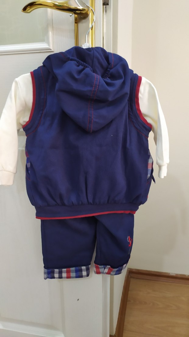 Erkek Bebek Kapüşonlu Yelekli 3'lü Takım - Görsel 2