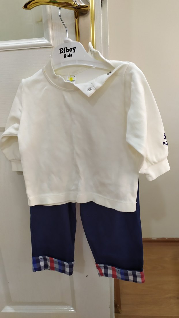 Erkek Bebek Kapüşonlu Yelekli 3'lü Takım - Görsel 3