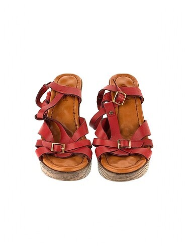 38 Beden PreLoved Dolgu Topuk %70 İndirimli.