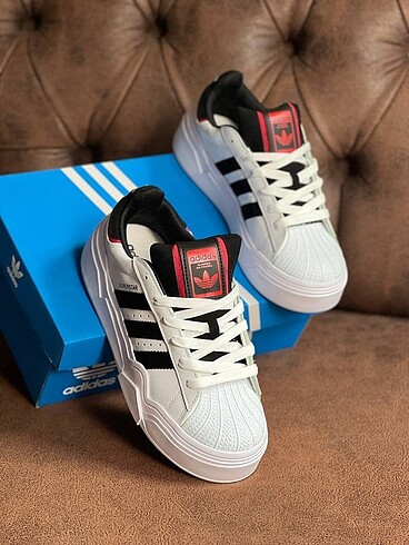 Adidas SUPERSTAR YENİ SEZON