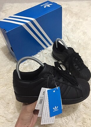 Adidas Süperstar 