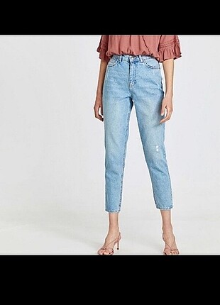 Boyfriend mom jean