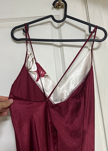 Bordo V Yakalı Uzun Saten Gecelik - Görsel 3