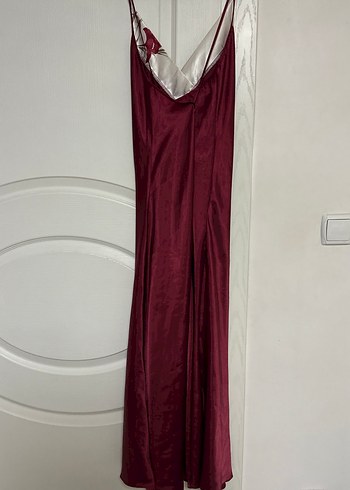 Bordo V Yakalı Uzun Saten Gecelik - Görsel 4