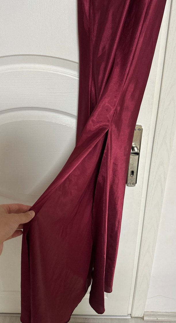 Bordo V Yakalı Uzun Saten Gecelik - Görsel 5