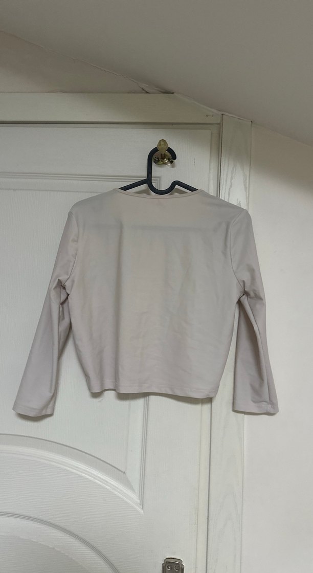 Düz Bej Crop Top, Uzun Kollu, Dar Kesim - Görsel 2