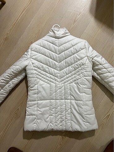 LC Waikiki Beyaz Mont