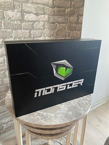 Monster Monster Dizüstü Bilgisayar