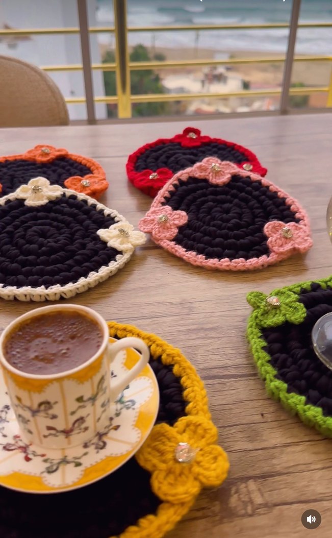 El Örgüsü Bohem Çiçekli Bardak Altlıkları - Görsel 3