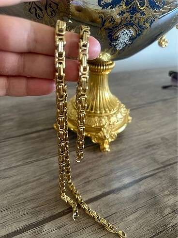 Kalın zincir ve bileklik