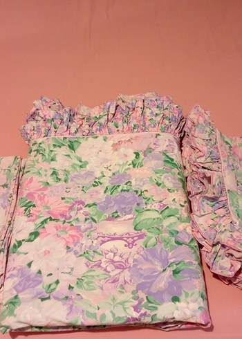 Pembe Çiçek Desenli Nevresim Takımı - Görsel 2