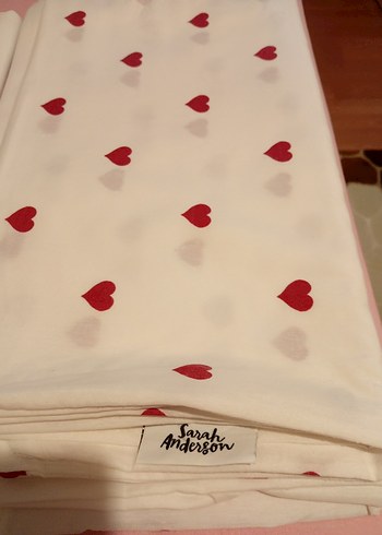 Kırmızı Kalp Desenli Beyaz Nevresim Takımı - Görsel 2