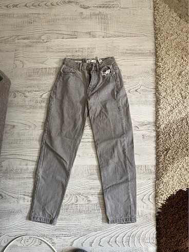 pull and bear gri mom jean