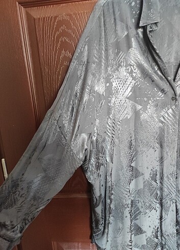 Trendyol & Milla Saten oversize gömlek tunik