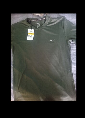 Nike erkek tişört 