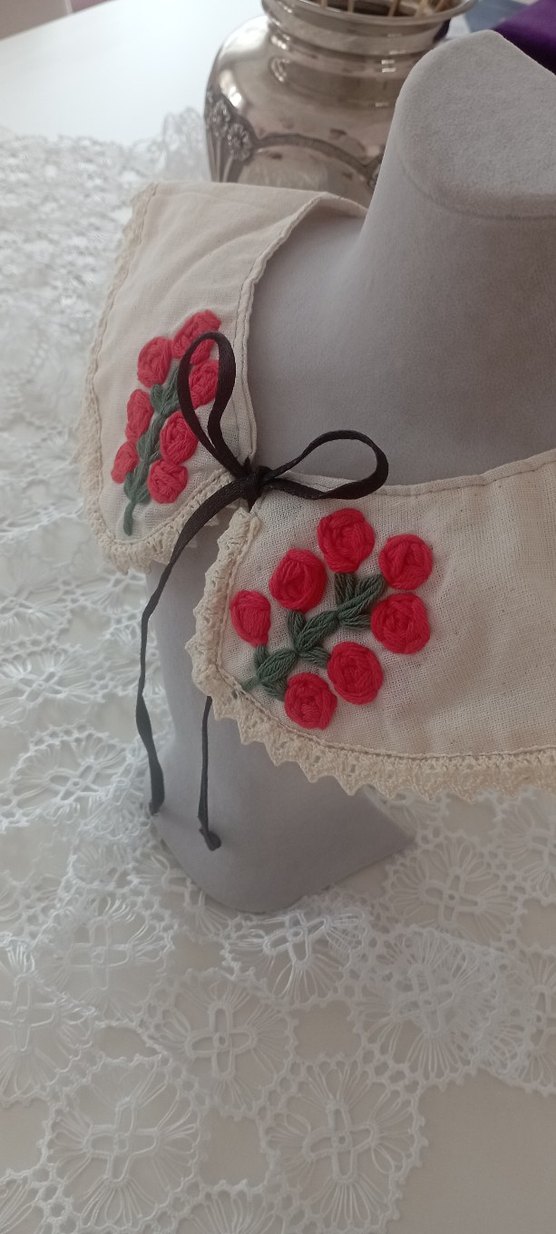 Nakışlı Dantel Yaka Beyaz Bolero - Görsel 4