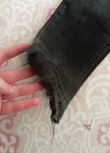 29 Beden siyah Renk Koton yırtık pırtık pantolon 
