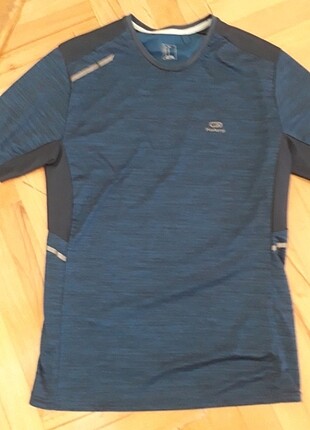 Decathlon Tshirt