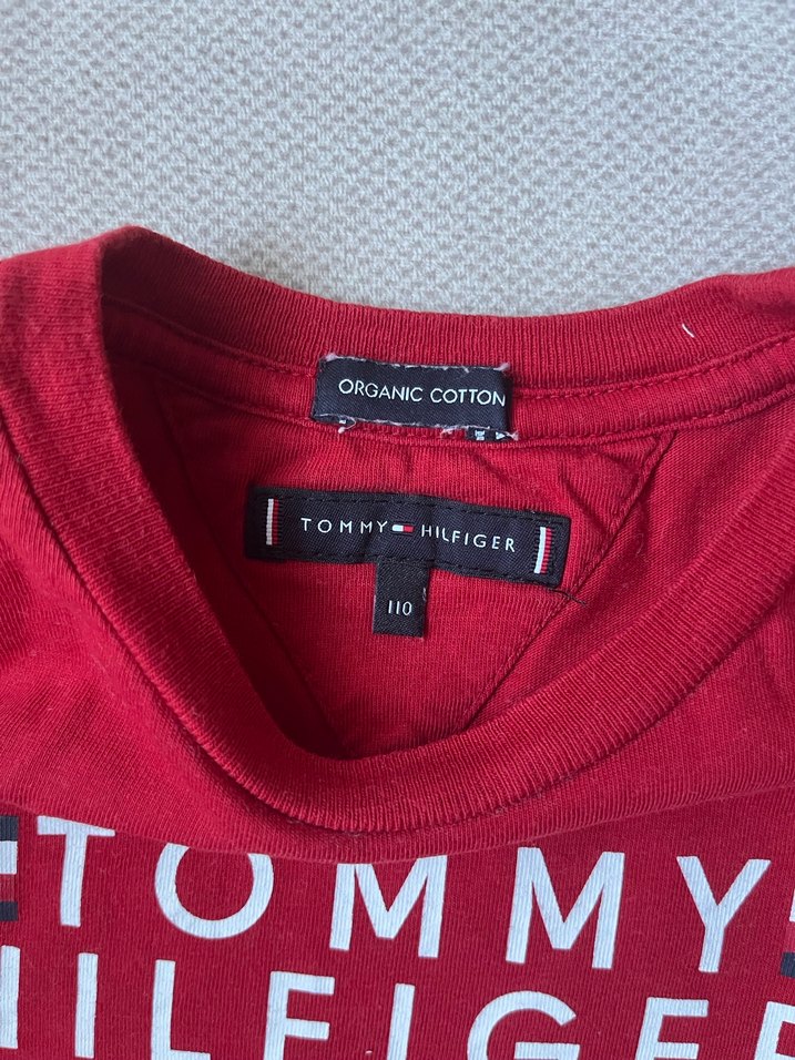 Unisex Kırmızı Uzun Kollu Tommy Hilfiger Tişört - Görsel 3