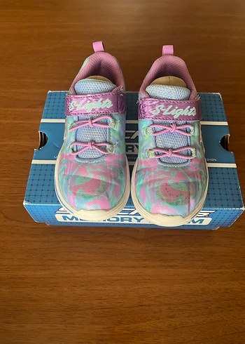 Skechers Kız Çocuk Pembe Renkli Bağcıklı Spor Ayakkabı
