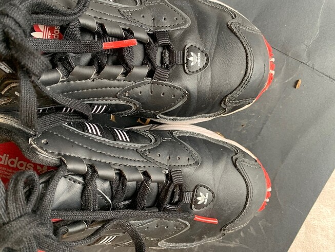 36,5 Beden Adidas bayan ayakkabı