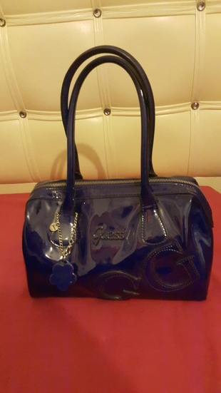 guess lacivert çanta