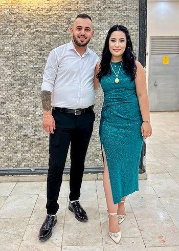 Zümrüt yeşili abiye - Görsel 3