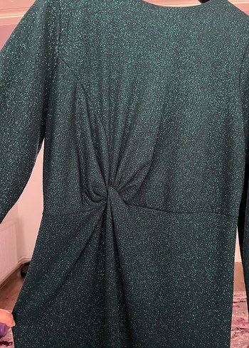 Uzun Kollu Parlak Yeşil  Abiye - Görsel 2