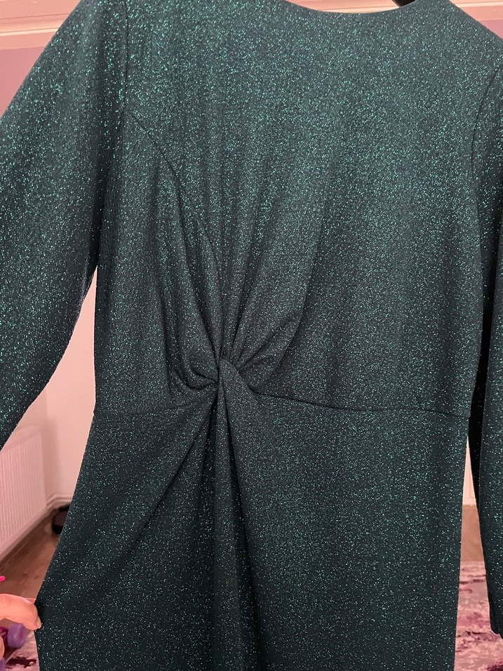 Uzun Kollu Parlak Yeşil  Abiye - Görsel 2