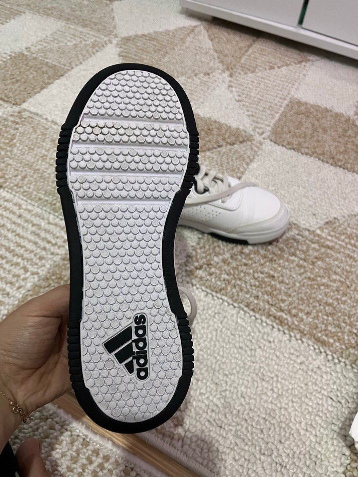 Adidas Beyaz Bağcıklı Spor Ayakkabı - Görsel 3