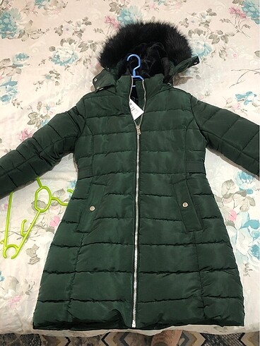 Haki stradivarius mont