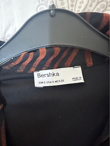 s Beden Bershka zebra desen elbise