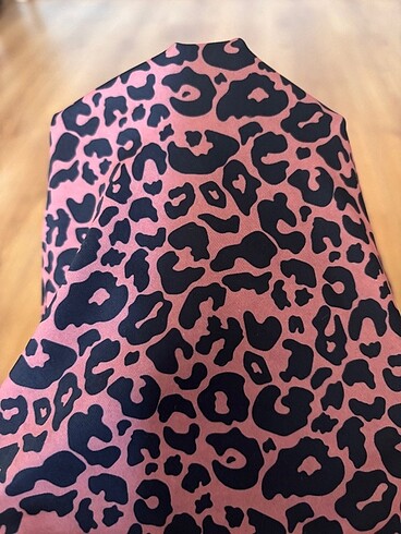 40 Beden Mayo leopar desenli