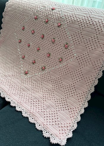 Nakışlı Örgü Pembe Bebek Battaniyesi - Görsel 3