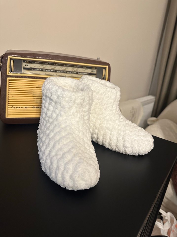 Beyaz Örgü Kız Çocuk Sıcak Ev Terliği - Görsel 2