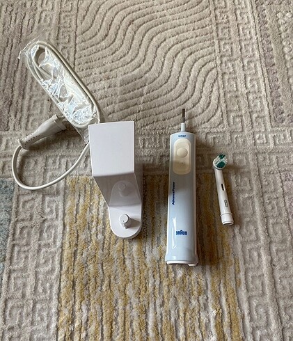 Beden Oral-B braun elektrikli diş fırçası