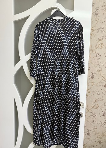 Uzun Desenli Kadın Elbise kruvaze yaka simli şık elbise tunik - Görsel 2