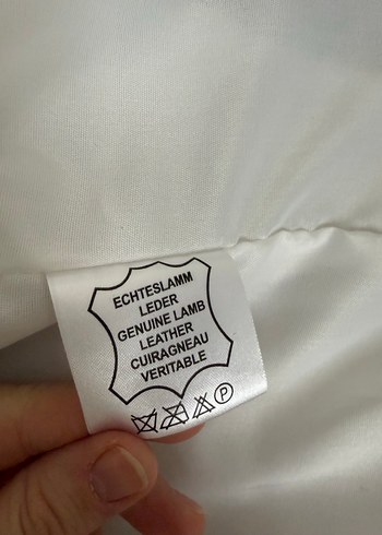 Gri Deri Fermuarlı Kadın - Görsel 5