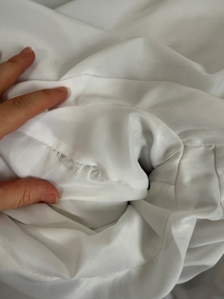 Gri Deri Fermuarlı Kadın - Görsel 4