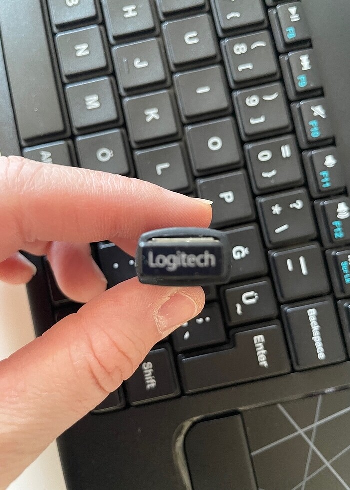 Logitech kablosuz klavye k400 usb alıcı - Görsel 4