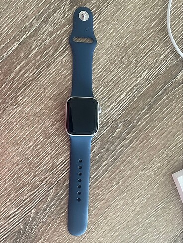Apple Watch SE 2.seri i gümüş 40 mm