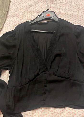Stradivarius Siyah V Yaka Uzun Kollu Drapeli Bluz