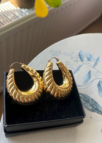 Piliseli Mini Altın Küpe - Görsel 2