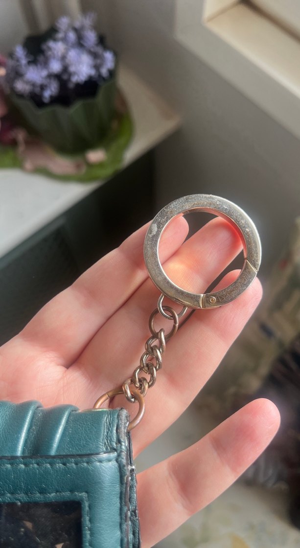 Parlak Siyah Deri Kadın Cüzdan - Görsel 4