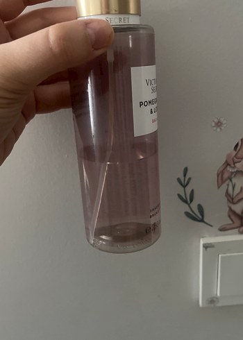 Victoria's Secret Very Sexy Oasis Kadın Parfümü orjinal - Görsel 6