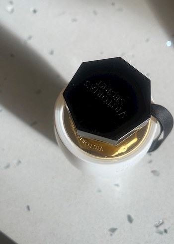 Victoria's Secret Very Sexy Oasis Kadın Parfümü orjinal - Görsel 3