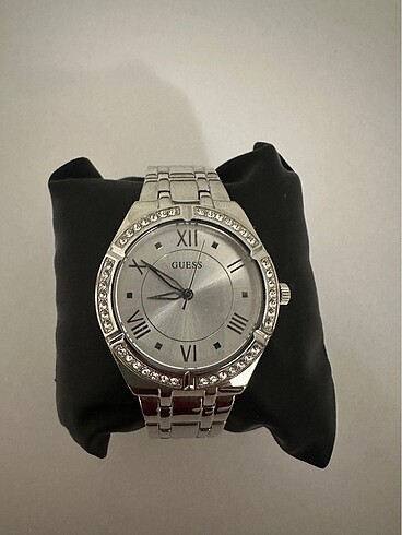 guess saat kadın