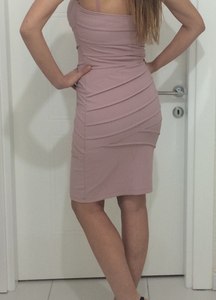 Pembe kalem elbise
