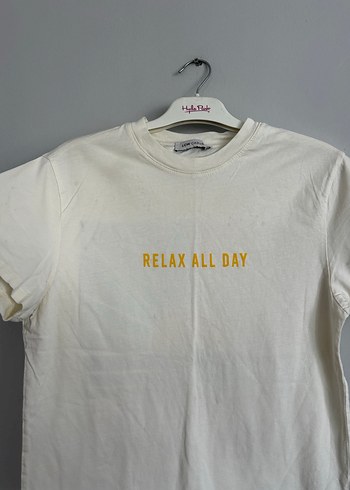 Beyaz Baskılı Relax Günlük Tişört